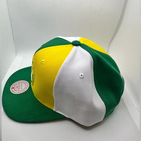 Boston Celtics Mitchell & Ness Pinwheel Limited Snapback Adult Hat - Picture 3 of 9